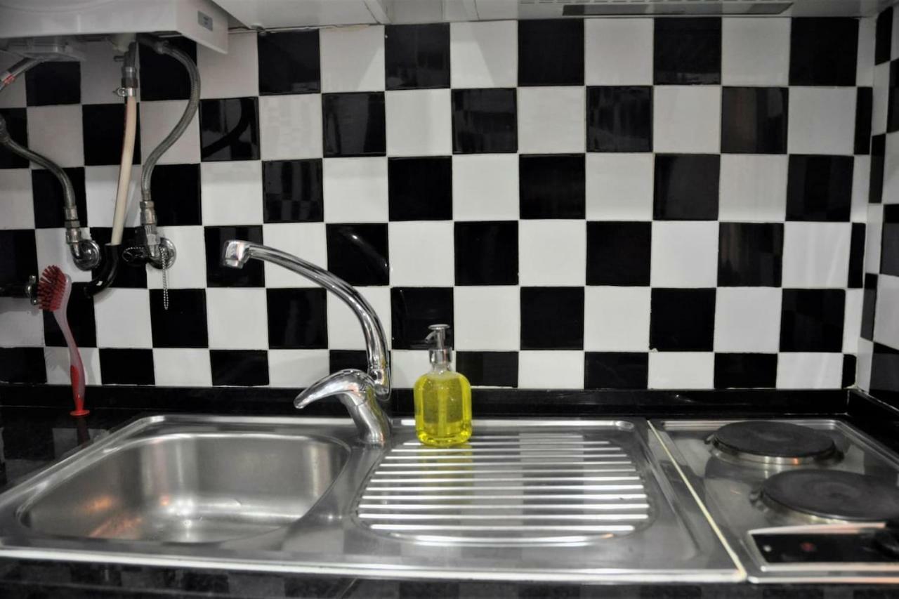 Cozy And Quiet Flat Near Avenida Da Liberdade * Lisboa