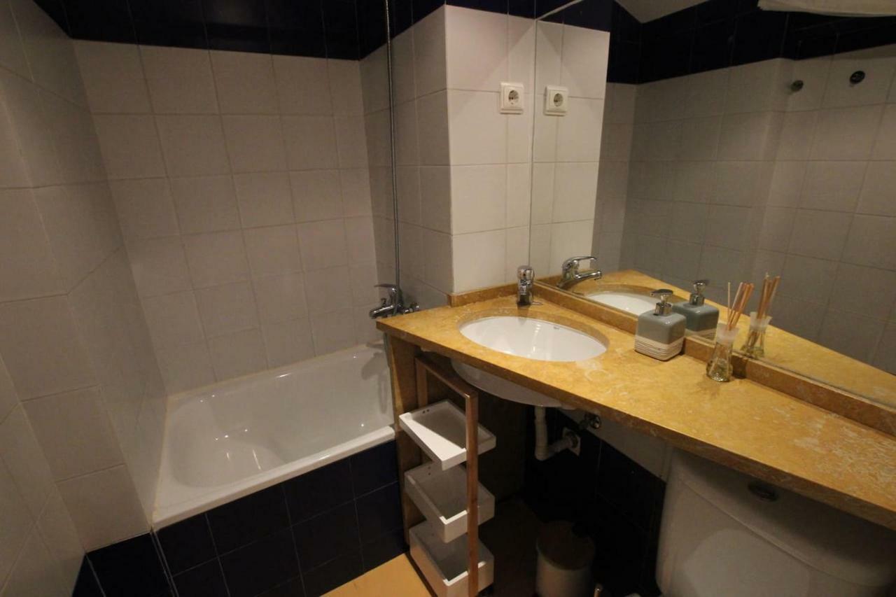Cozy And Quiet Flat Near Avenida Da Liberdade